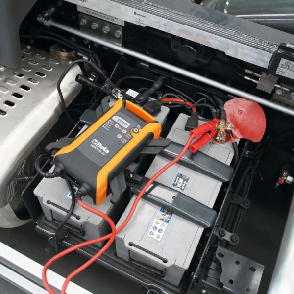 1498lt_slash_12-24_foto_07 1498lt_slash_12-24_foto_07